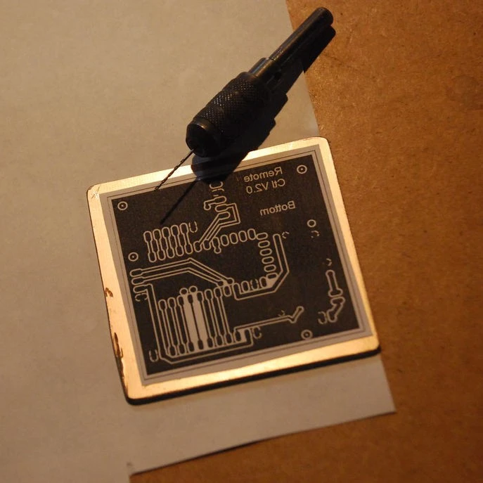 고열 저항하는 Kraft 종이를 누르는 PCB